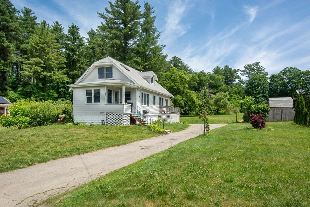 914 Washington St - Photo 1