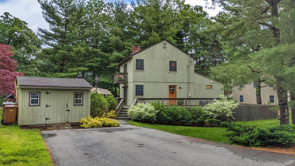 8 Gately Avenue - Photo 1