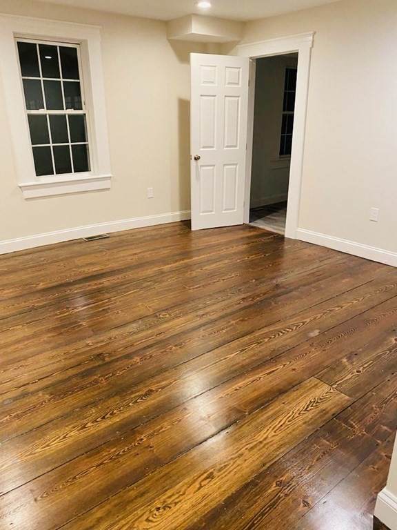 570 Allen Avenue - Photo 1