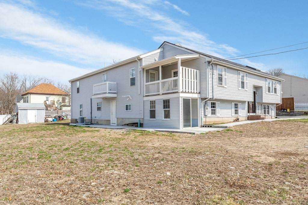 40 Irving St - Photo 1