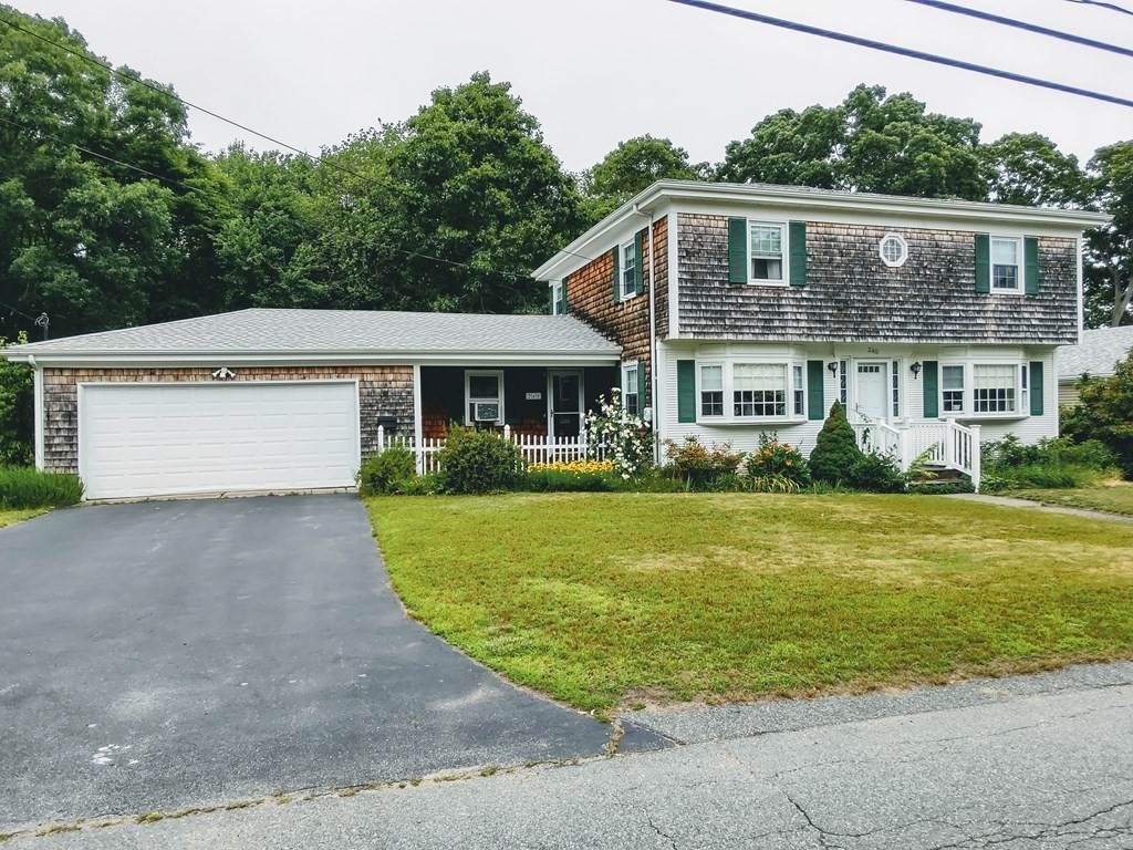 240 Highview Ave - Photo 1