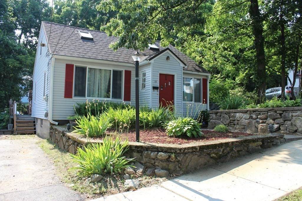 19 Delawanda Dr - Photo 1