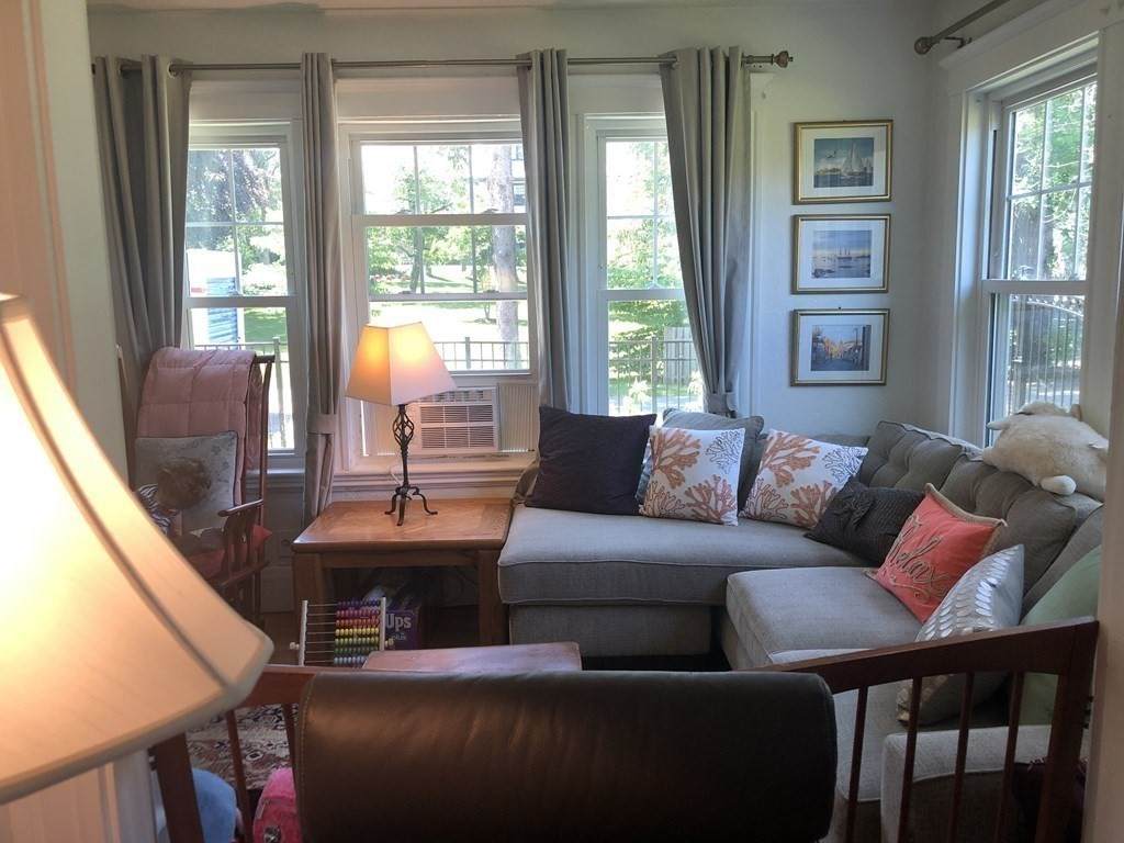 196 Atlantic Avenue - Photo 1