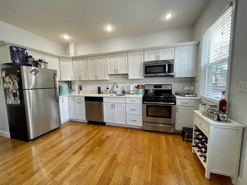 330 Shirley Street - Photo 1