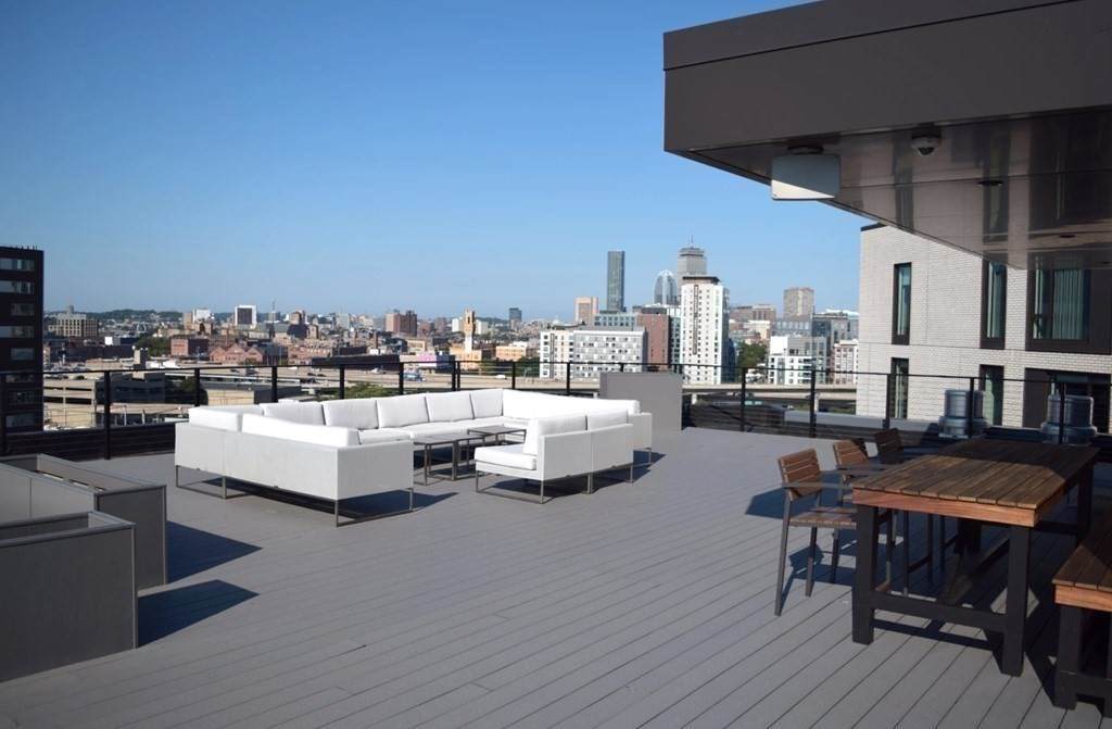14 West Broadway - Photo 1