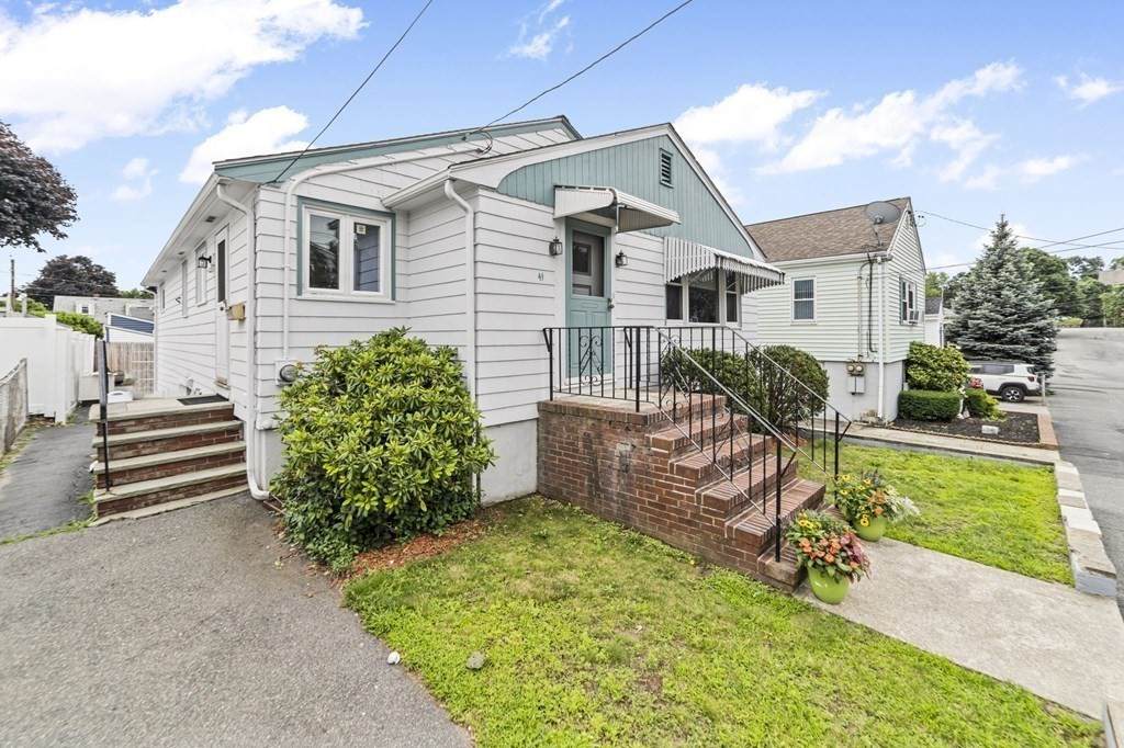 41 Stark Ave - Photo 1