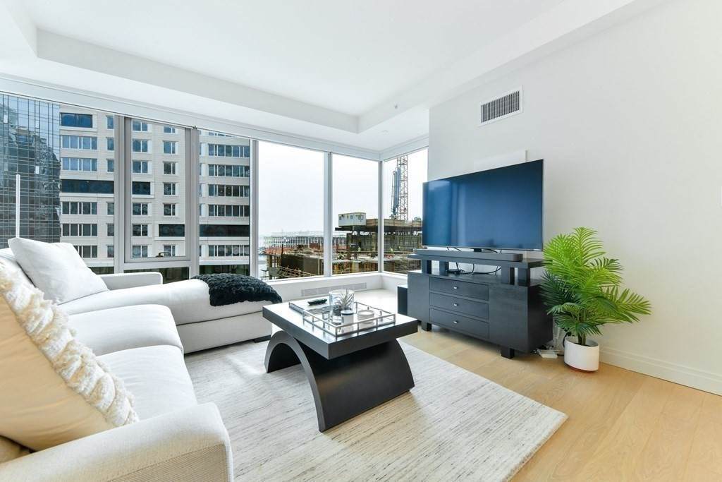 133 Seaport Blvd - Photo 1