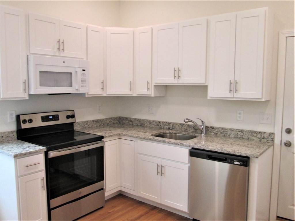 78 Washington Street - Photo 1