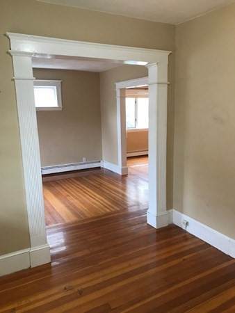 276 Harvard St - Photo 1