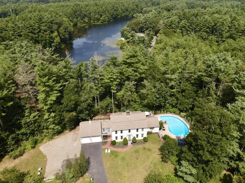 24 Round Hill Rd - Photo 1