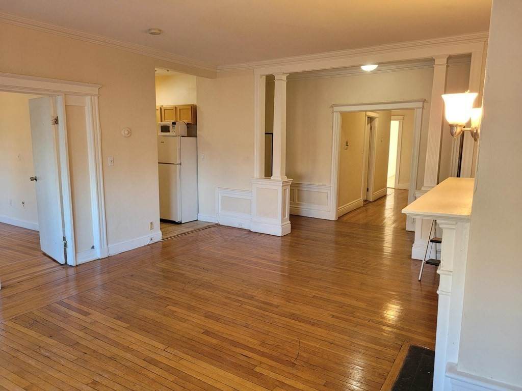 1653 Commonwealth Ave - Photo 1
