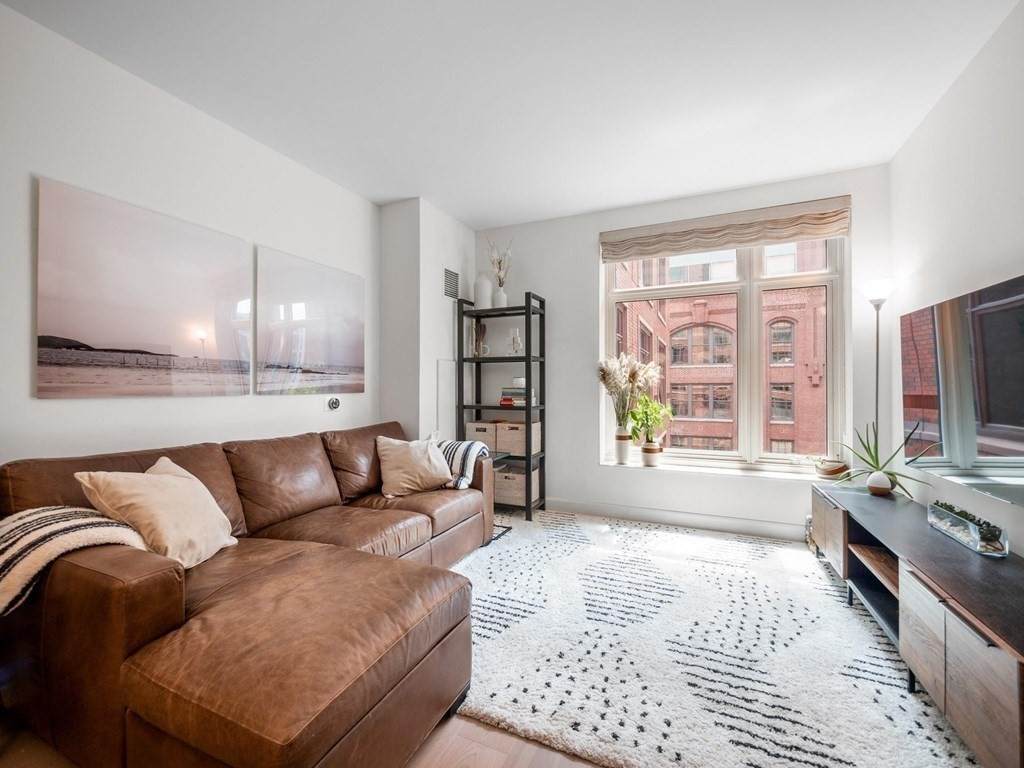 100 Lovejoy Wharf - Photo 1