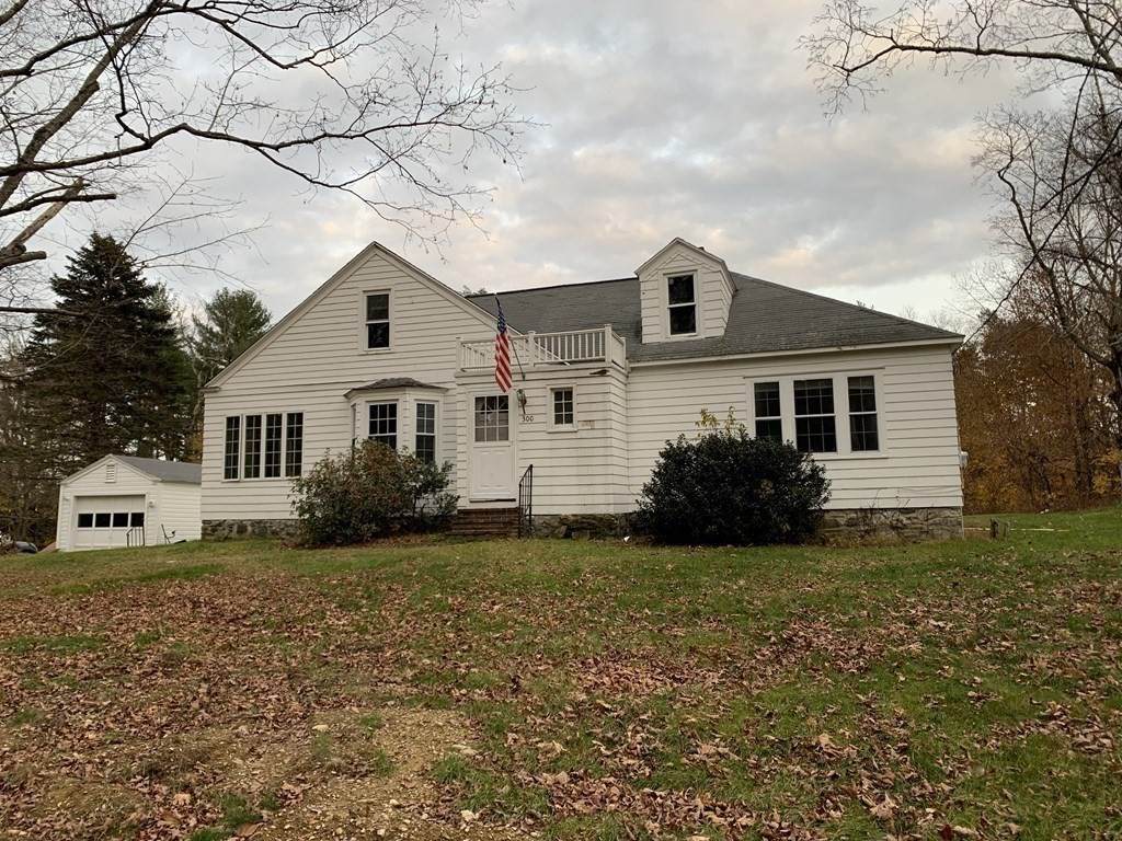 300 N Woodstock Rd - Photo 1