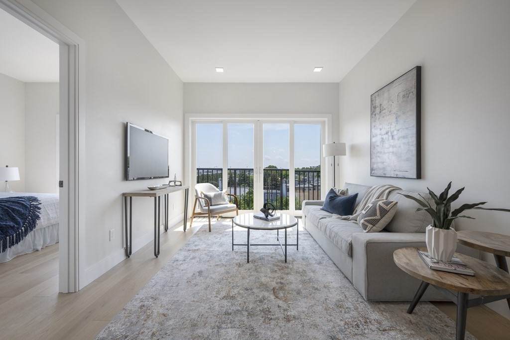 287 Maverick - Photo 1