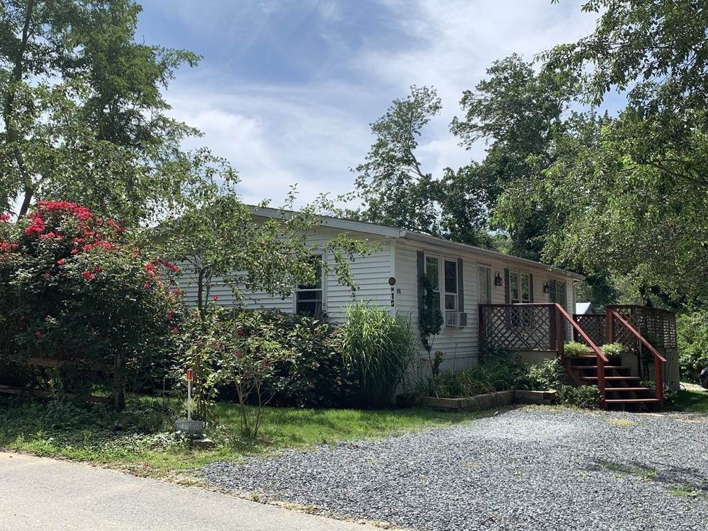 210 West Rd - Photo 1