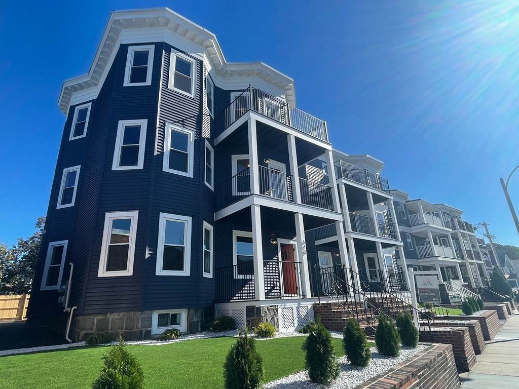 640+644 Adams St - Photo 1