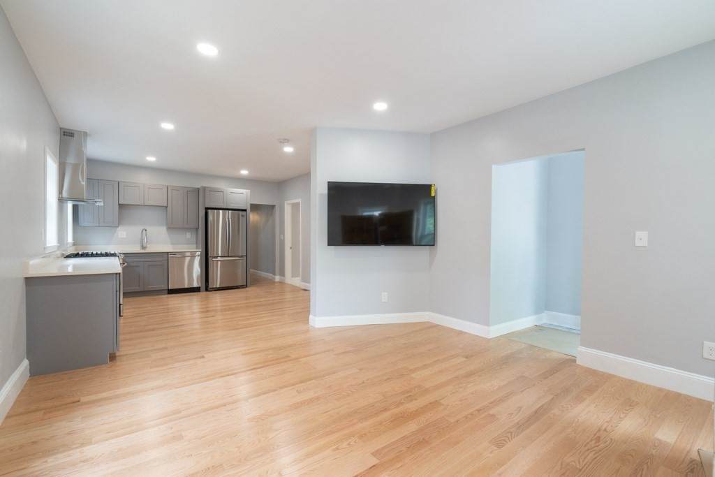 40 Creighton St - Photo 1