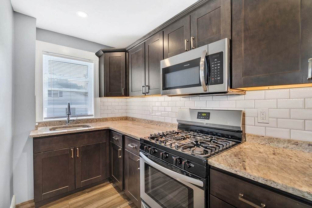 25 Middleton - Photo 1