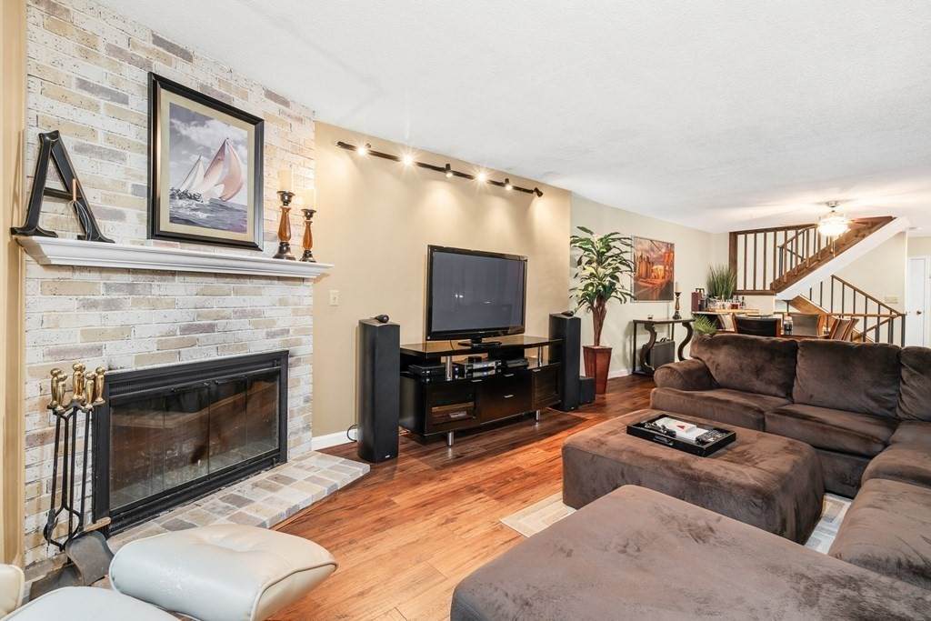 10 Whalers Lane - Photo 1