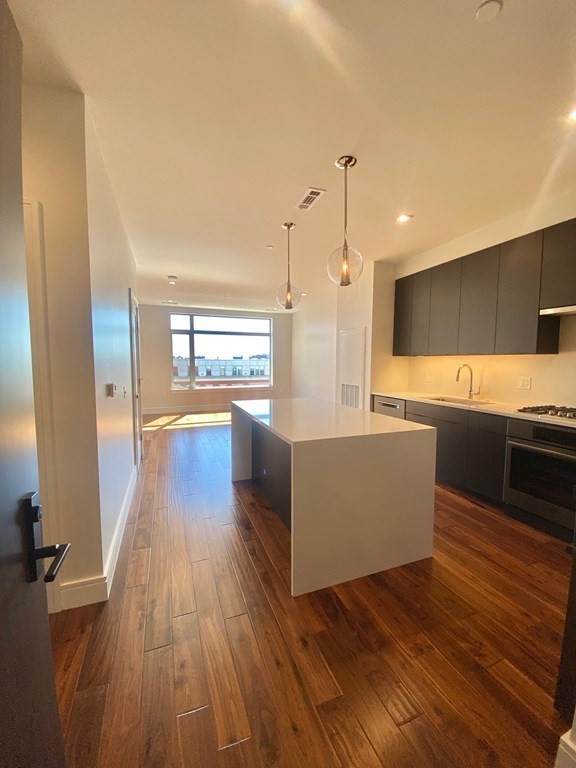 99 Sumner - Photo 1