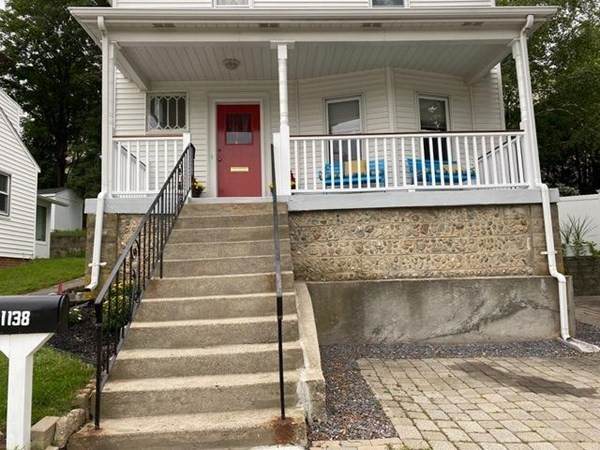 1138 Chestnut St - Photo 1