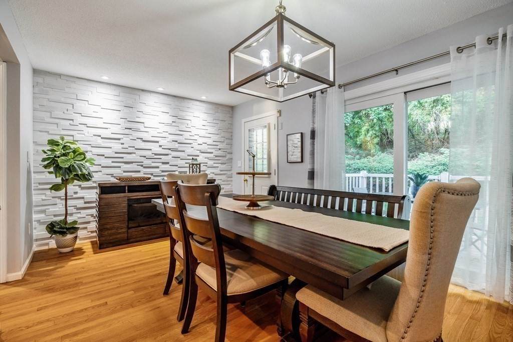 65 Breakwater Dr - Photo 1