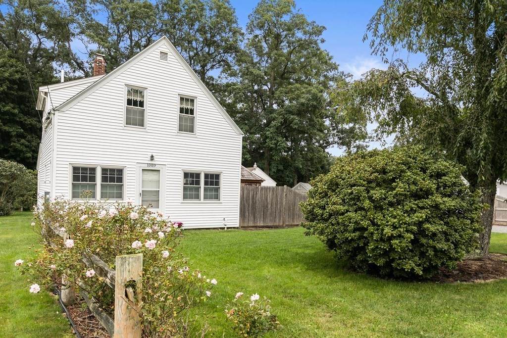 1089 Sandwich Rd - Photo 1