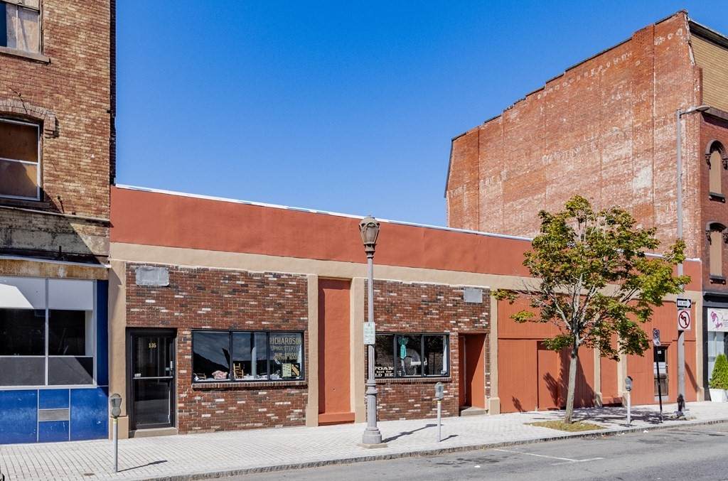 125-135 High St - Photo 1