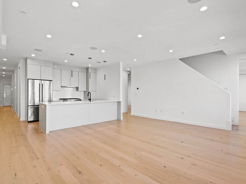 340 West 2Nd Street - Photo 1