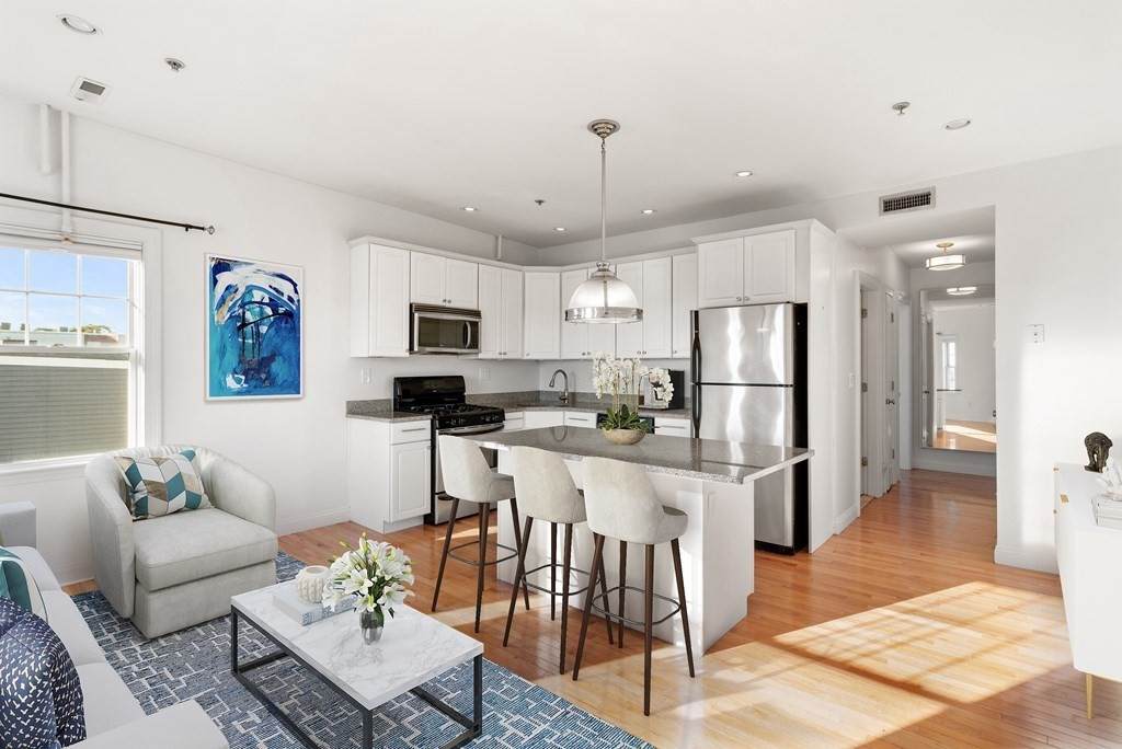 134-136 W 9Th St - Photo 1