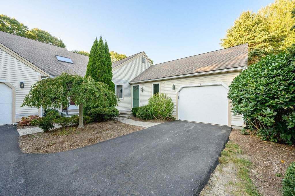 72 Pine Hill Blvd - Photo 1