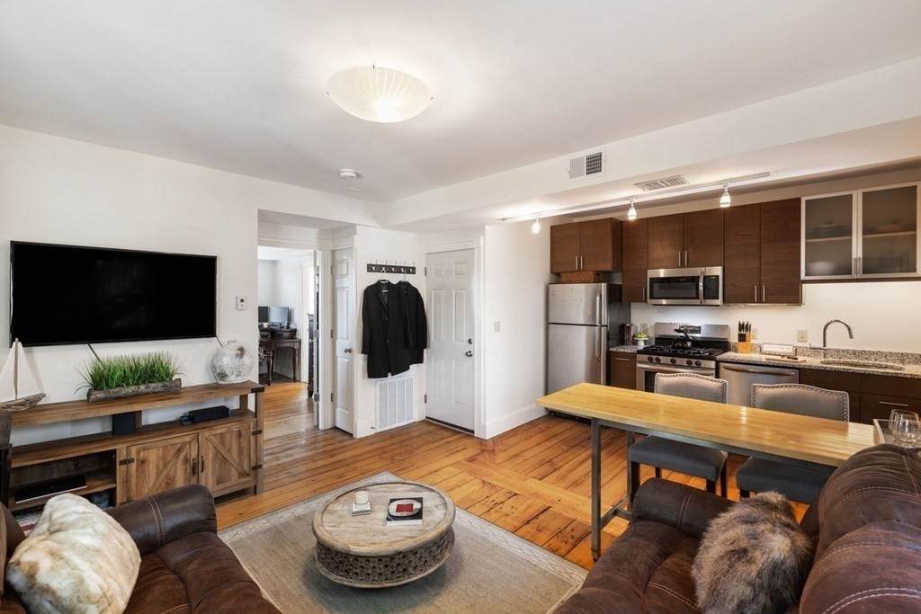 20 Porter St. - Photo 1