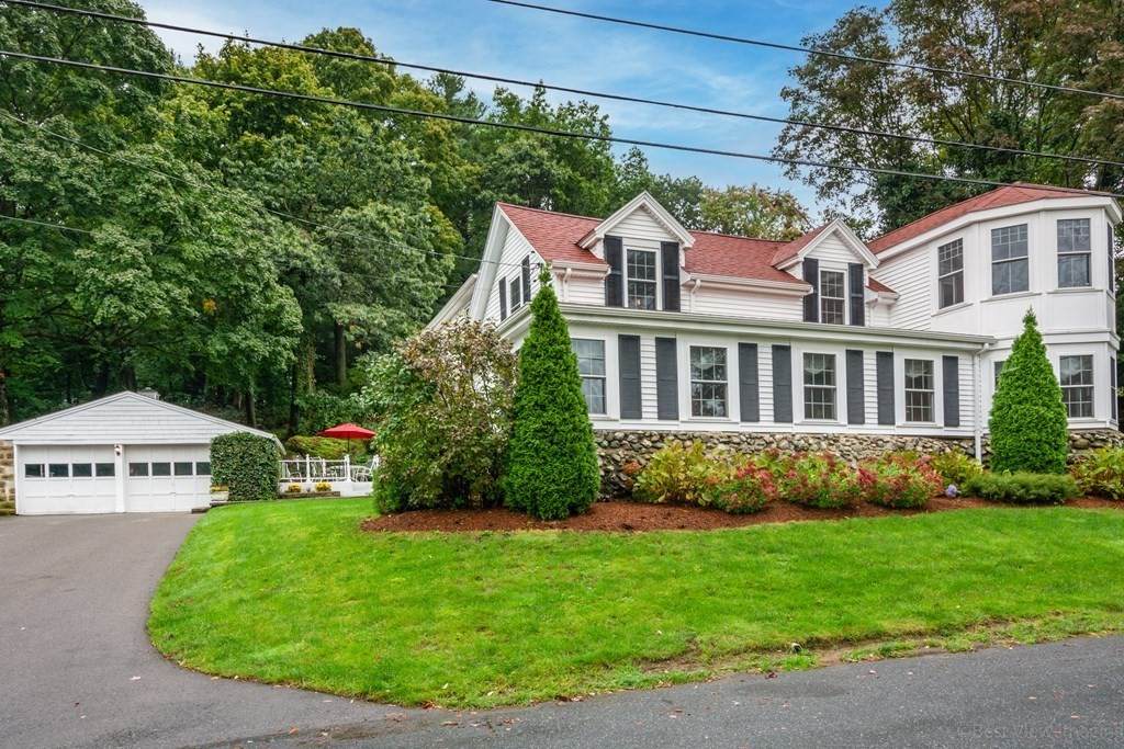 25 Summer Ln - Photo 1