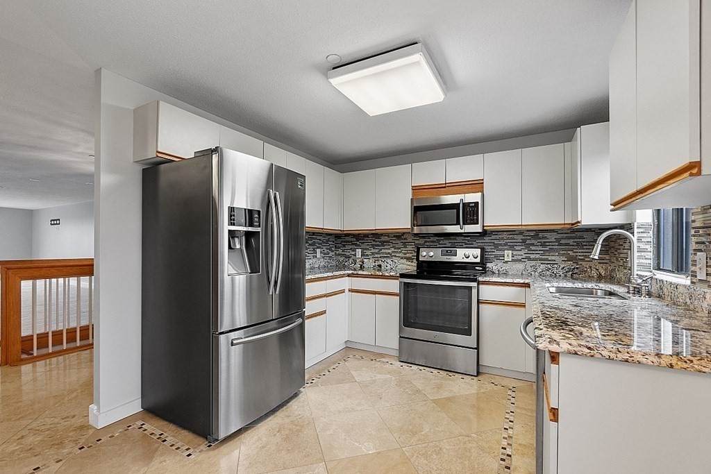 65 Lake Ave - Photo 1