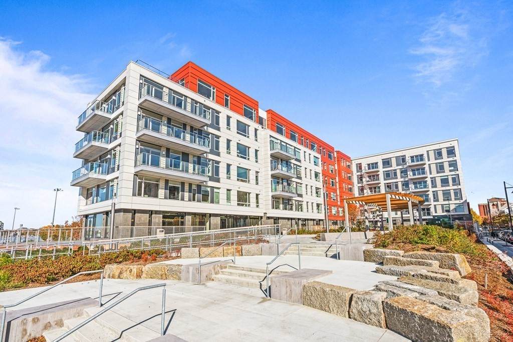 99 Sumner - Photo 1