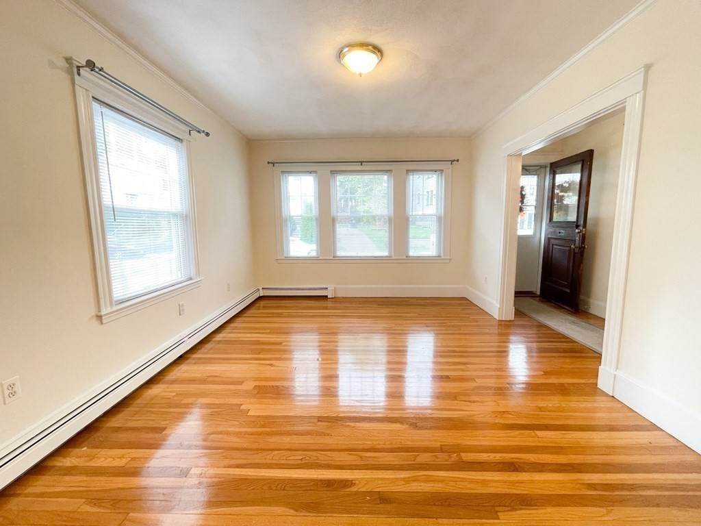 262 Minot - Photo 1