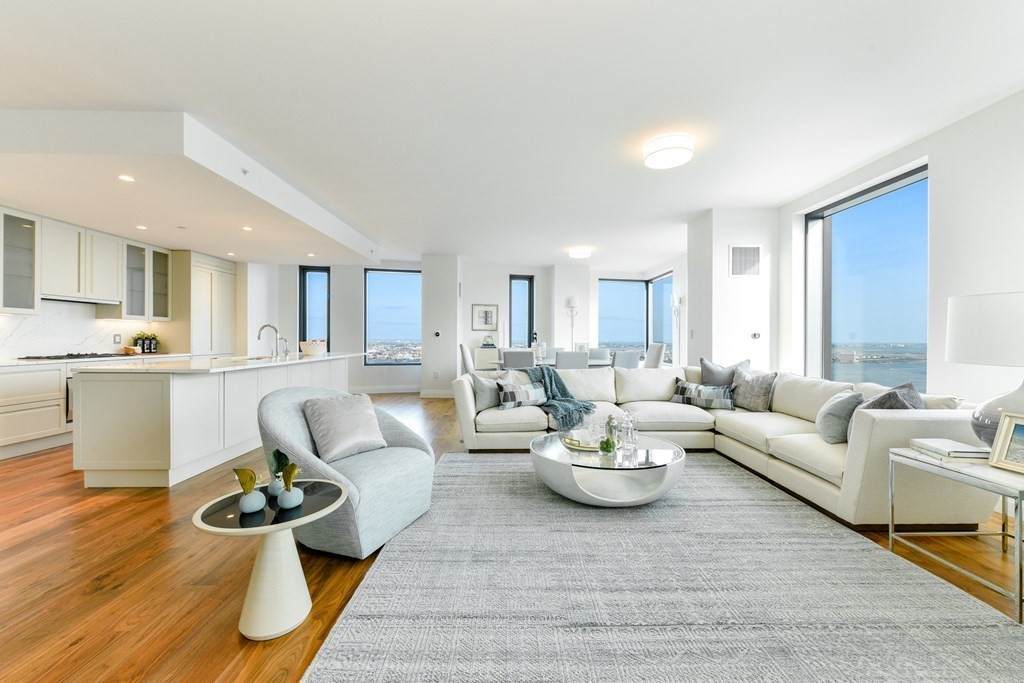 110 Sudbury Street - Photo 1