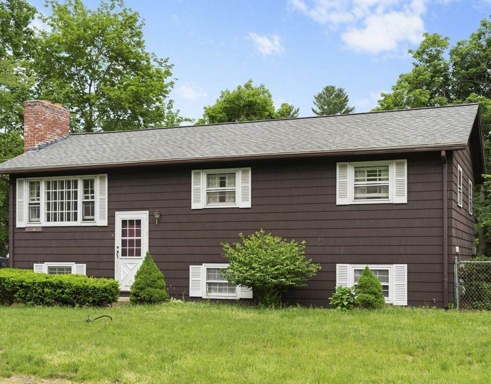 5 Torrington Lane - Photo 1
