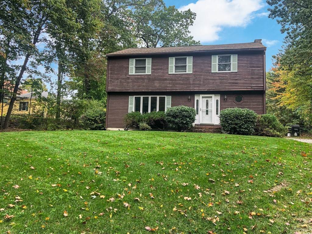 49 Lincoln St - Photo 1