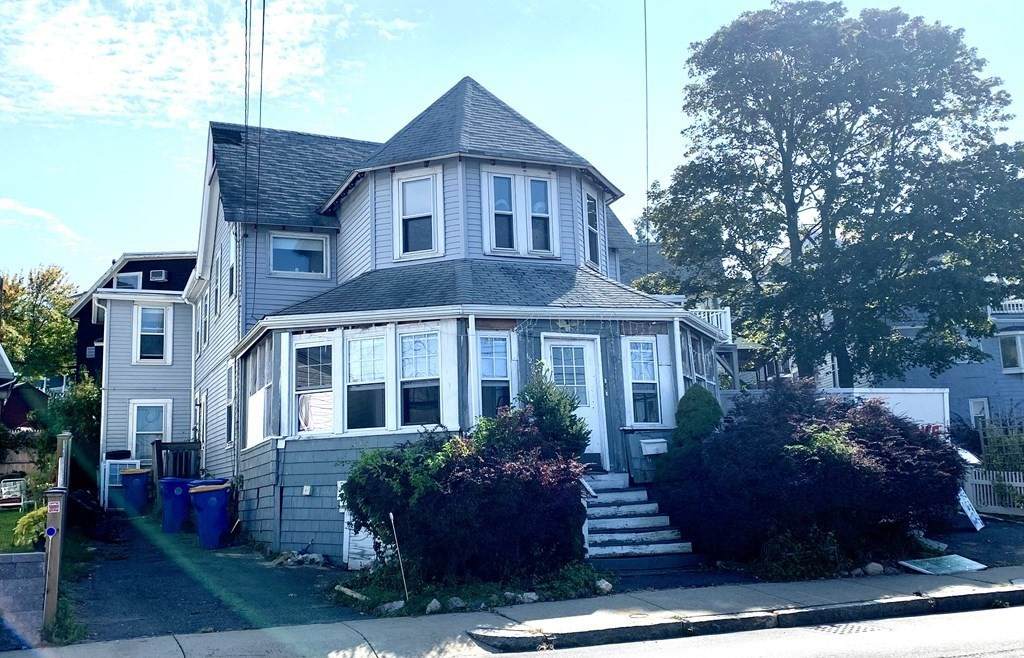 620 Shirley St - Photo 1