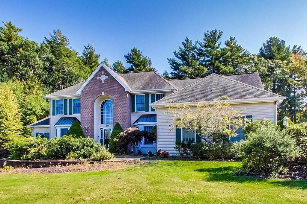 256 Hillcrest Rd - Photo 1