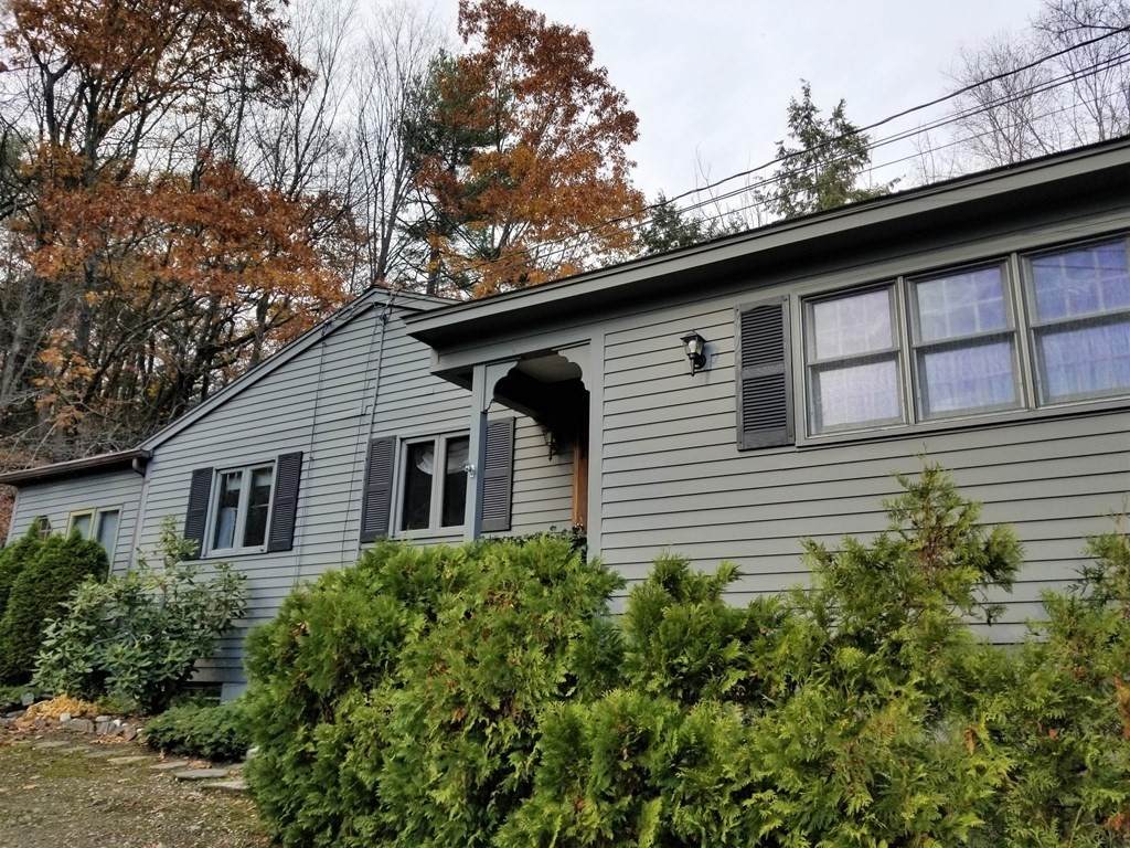 820 N King St - Photo 1