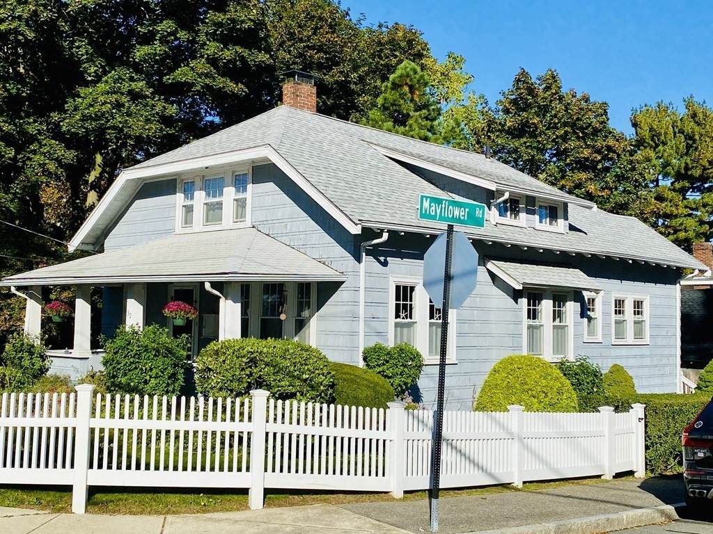 32 Huckins Ave - Photo 1