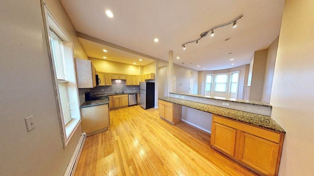 2995 Washington Street - Photo 1