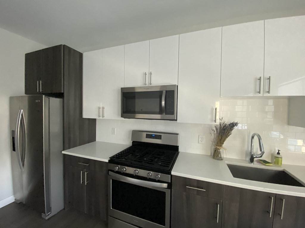 23 Bridge St - Photo 1