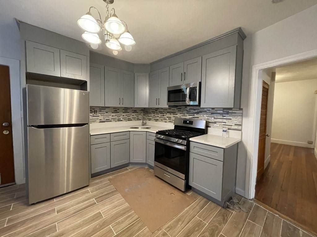 48 Woolson St - Photo 1