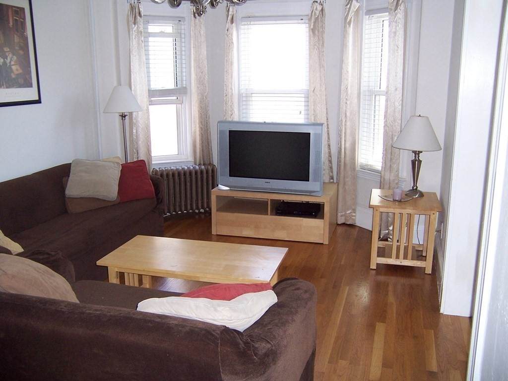 474 Main St - Photo 1