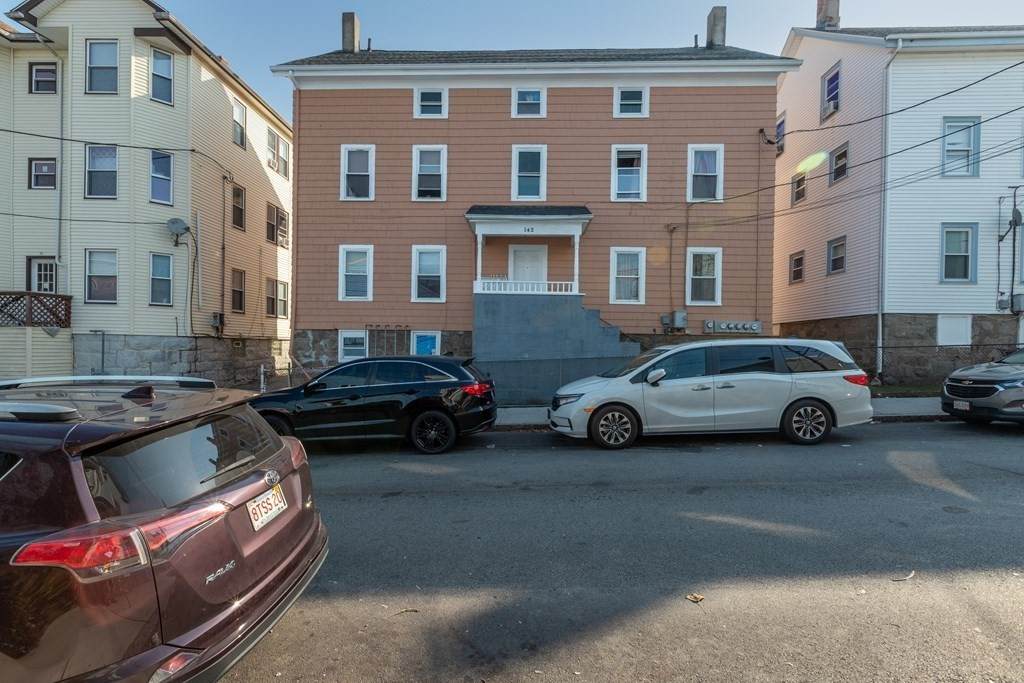 142 Fountain St - Photo 1