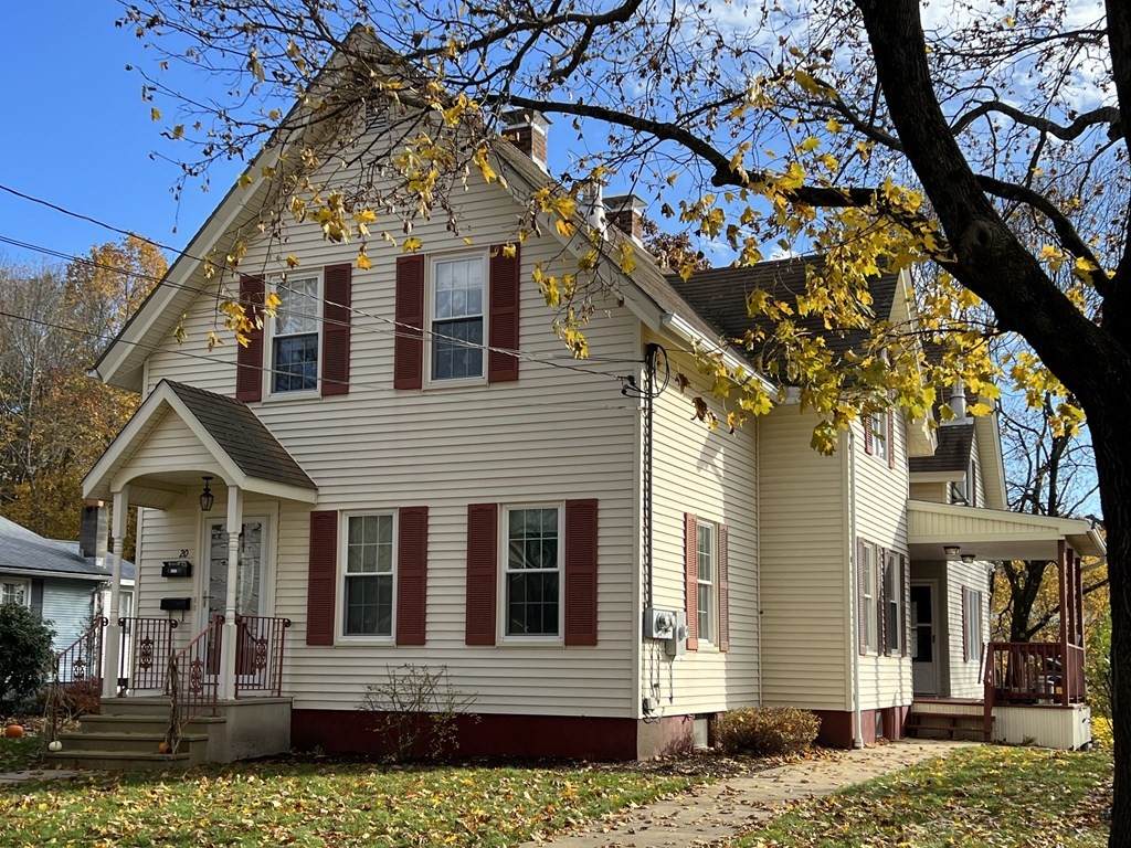 20 Holmes St - Photo 1