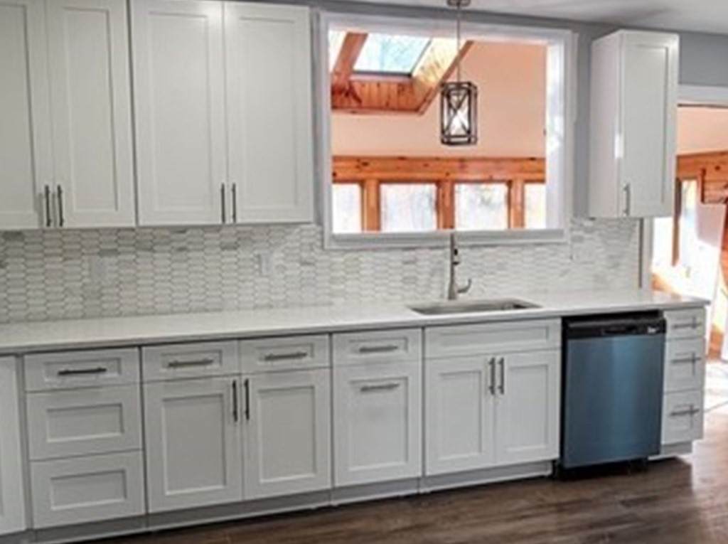 159 Wentworth Ave. - Photo 1